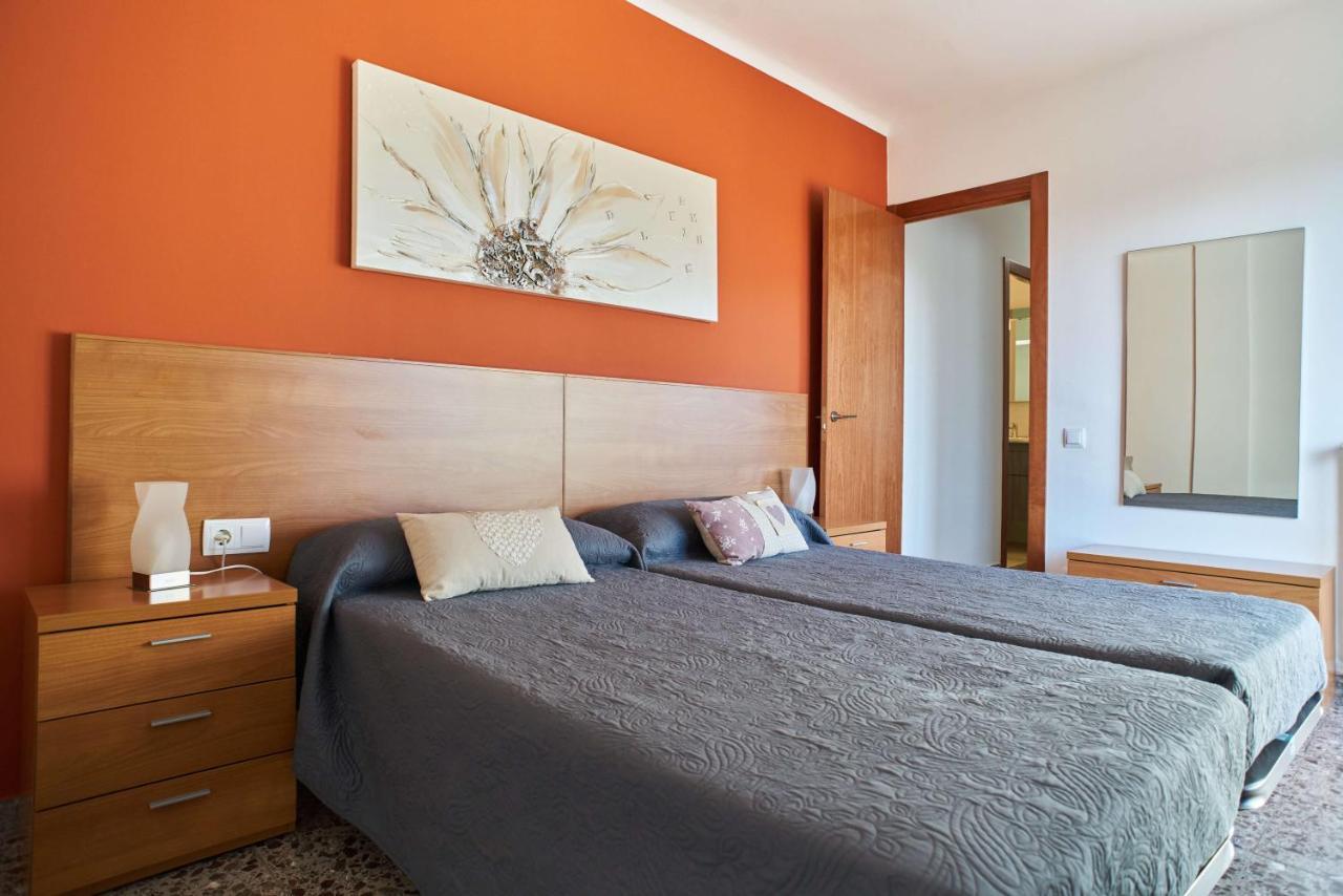Manresa Apartamentos Turisticos Εξωτερικό φωτογραφία