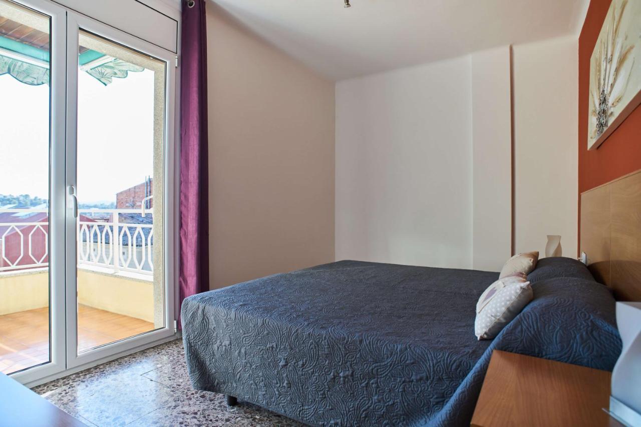 Manresa Apartamentos Turisticos Εξωτερικό φωτογραφία