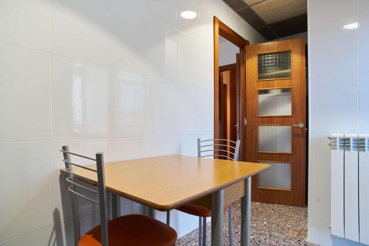 Manresa Apartamentos Turisticos Εξωτερικό φωτογραφία